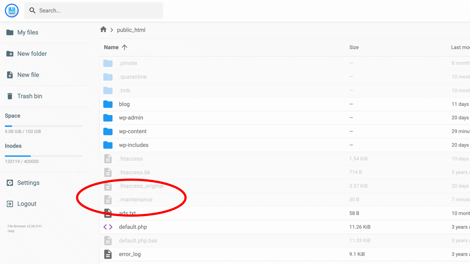 Delete o arquivo .maintenance para tirar seu blog do modo de manutenção